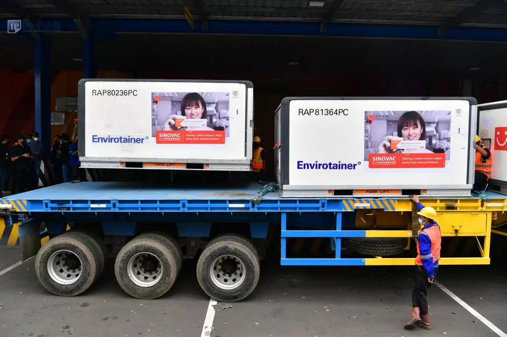 Kejar herd immunity, Indonesia kembali datangkan 5 juta vaksin Sinovac berbagai sumber Kejar herd immunity, Indonesia kembali datangkan 5 juta vaksin Sinovac berbagai sumber