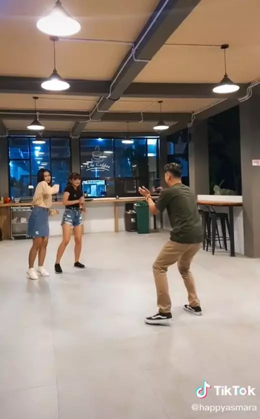 potret terbaru Happy Asmara © 2021 brilio.net