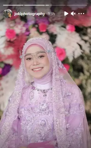 potret detail Lesty saat pengajian © 2021 berbagai sumber potret detail Lesty saat pengajian © 2021 berbagai sumber