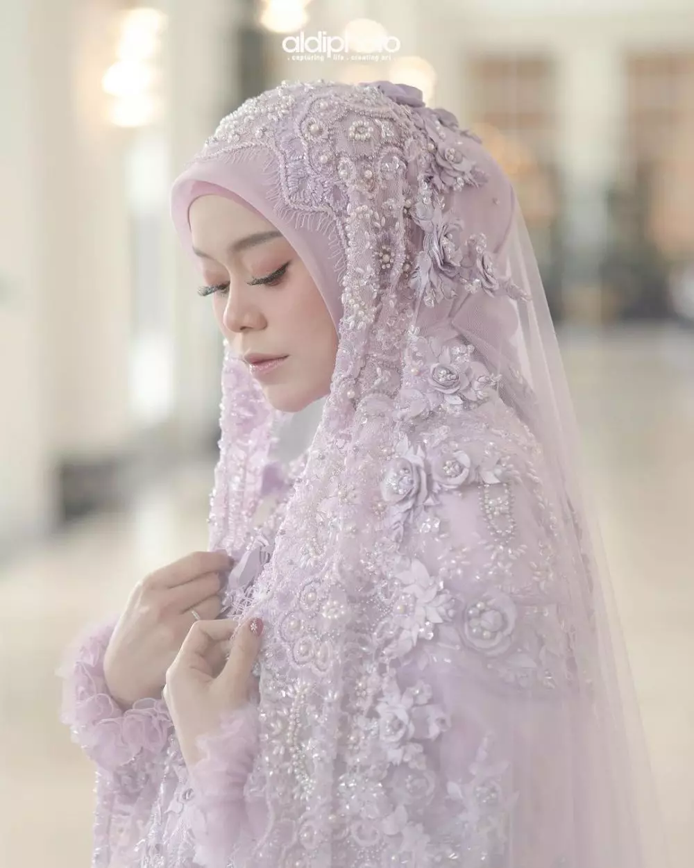 potret detail Lesty saat pengajian © 2021 berbagai sumber potret detail Lesty saat pengajian © 2021 berbagai sumber