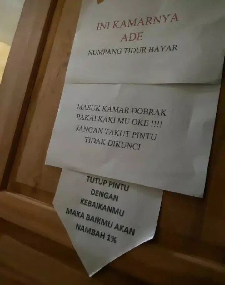 peringatan lucu harap tutup pintu © 2021 1cak.com peringatan lucu harap tutup pintu © 2021 1cak.com