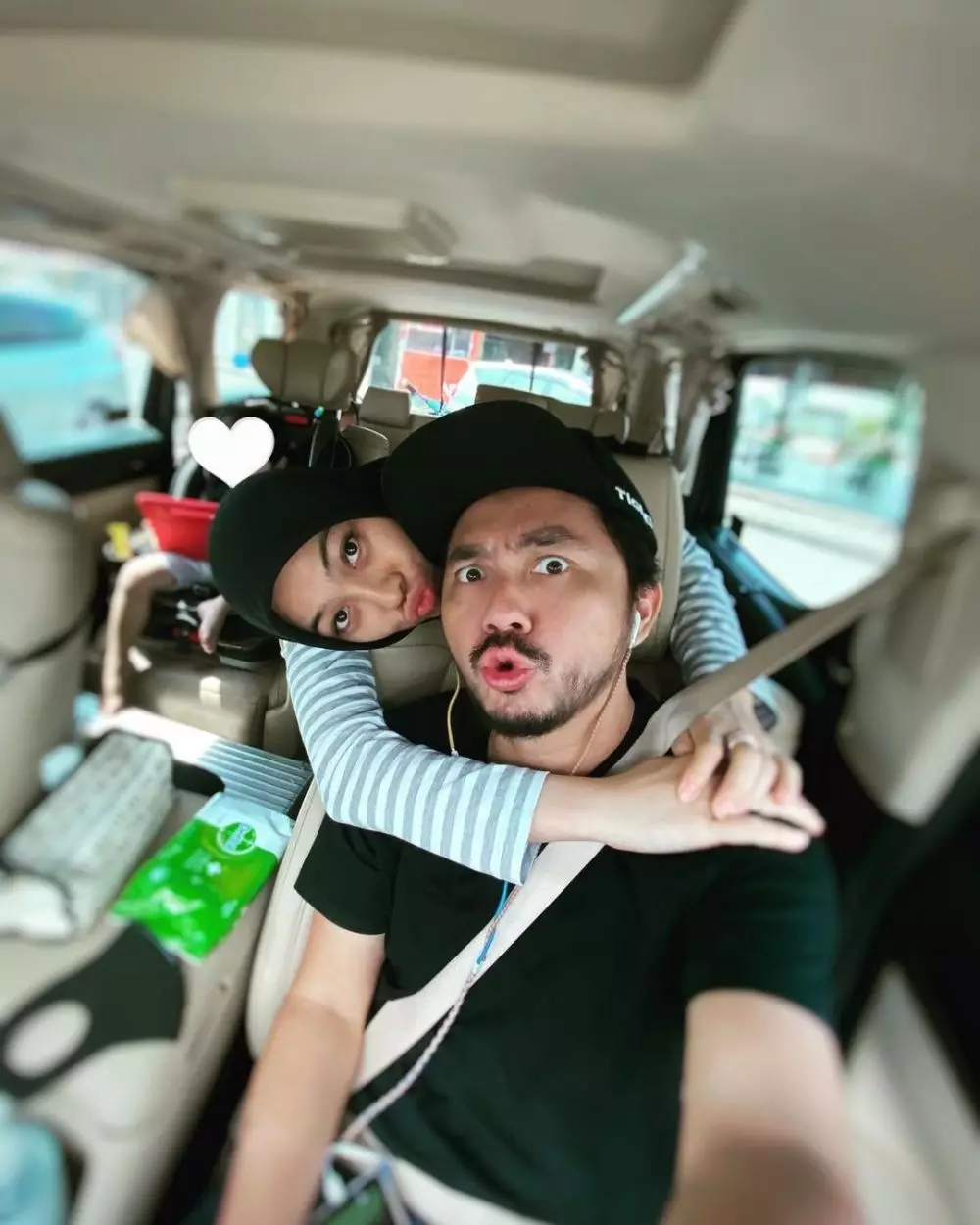 pemain Extravaganza bareng pasangan © 2021 berbagai sumber