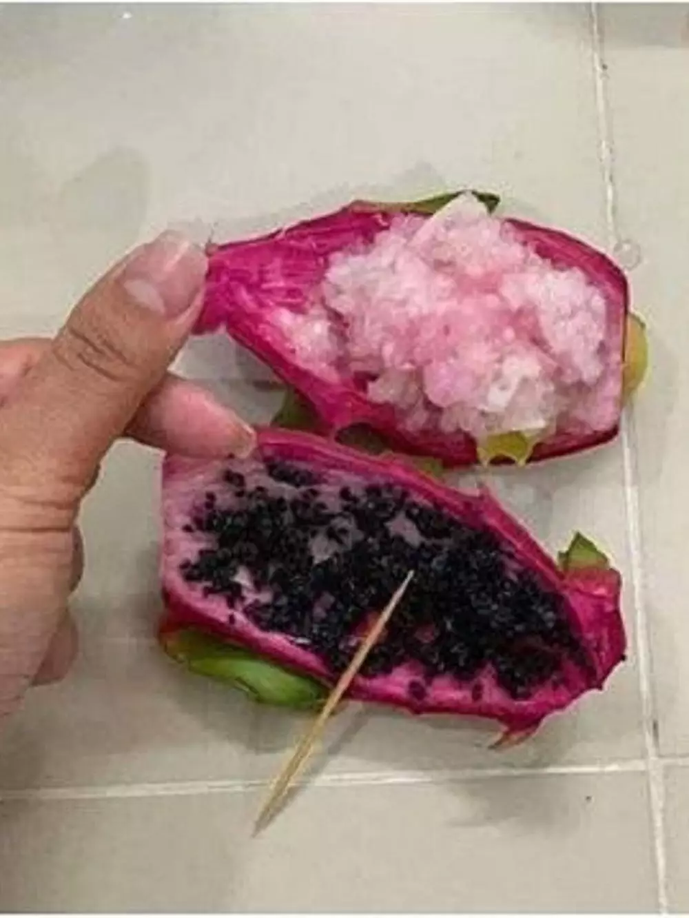 cara lucu orang kupas makanan © 2021 instagram.com