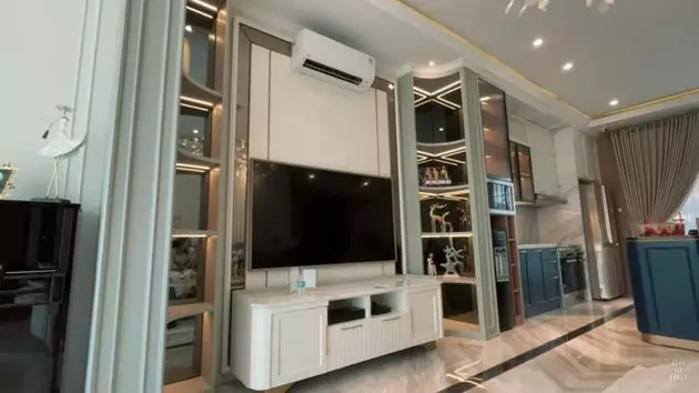 Potret isi rumah baru Syahnaz Sadiqah YouTube/Jeje & Nanas Channel Potret isi rumah baru Syahnaz Sadiqah YouTube/Jeje & Nanas Channel