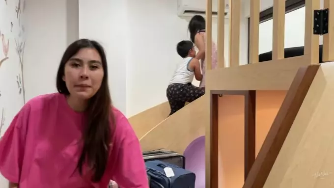 Potret isi rumah baru Syahnaz Sadiqah YouTube/Jeje & Nanas Channel Potret isi rumah baru Syahnaz Sadiqah YouTube/Jeje & Nanas Channel