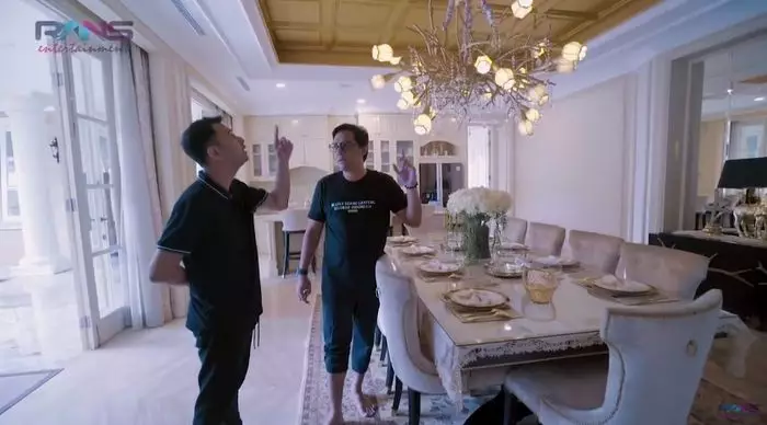 potret ruang makan presenter © berbagai sumber