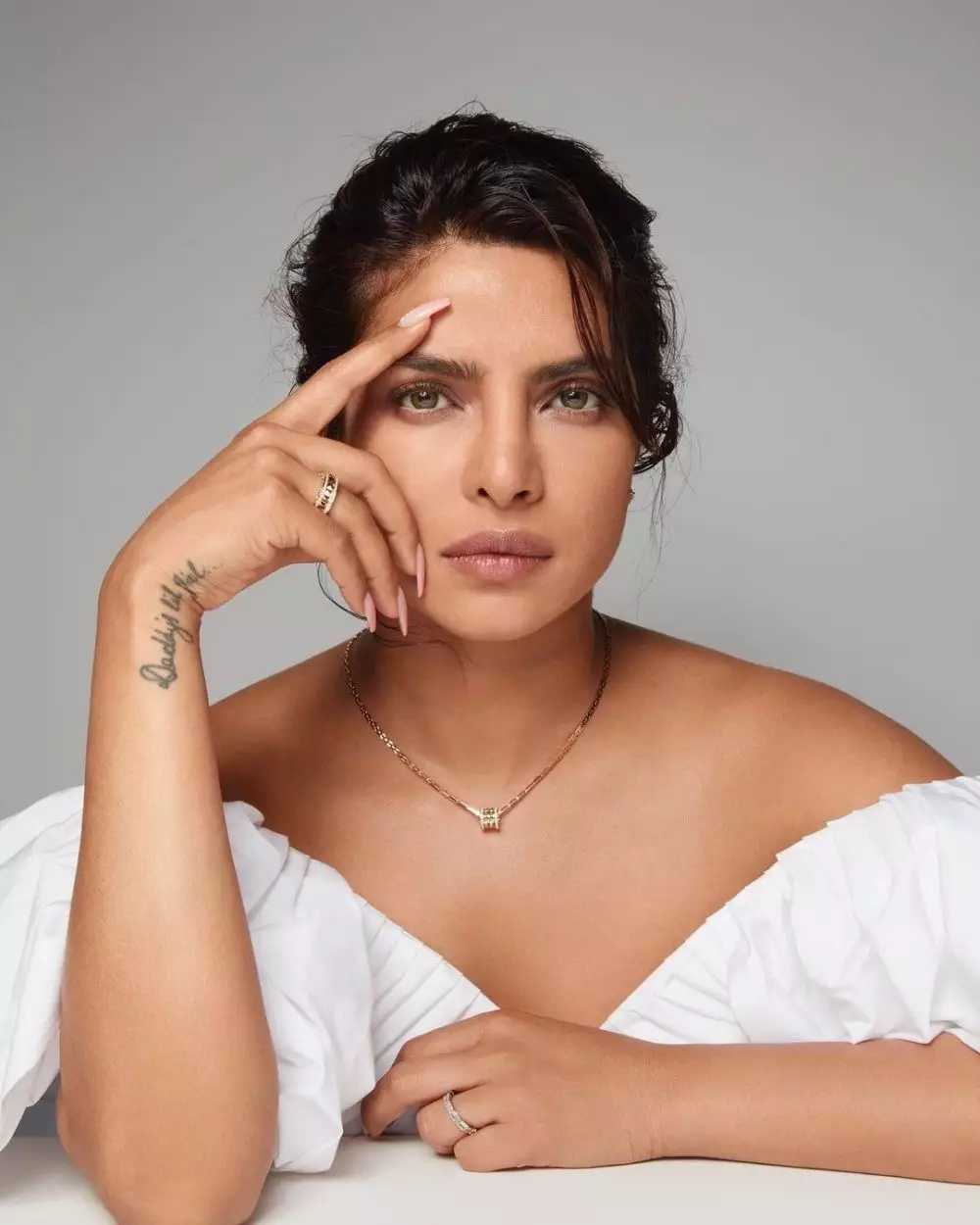 Aktris Bollywood ini sukses tembus Hollywood dari berbagai sumber Aktris Bollywood ini sukses tembus Hollywood dari berbagai sumber