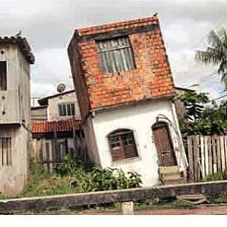 potret lucu rumah desain unik © 2021 instagram.com