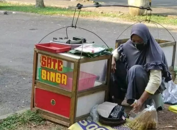 nama makanan di daftar menu absurd © 2021 1cak.com