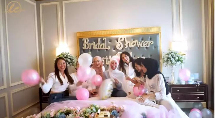 momen kejutan bridal shower lesty © berbagai sumber