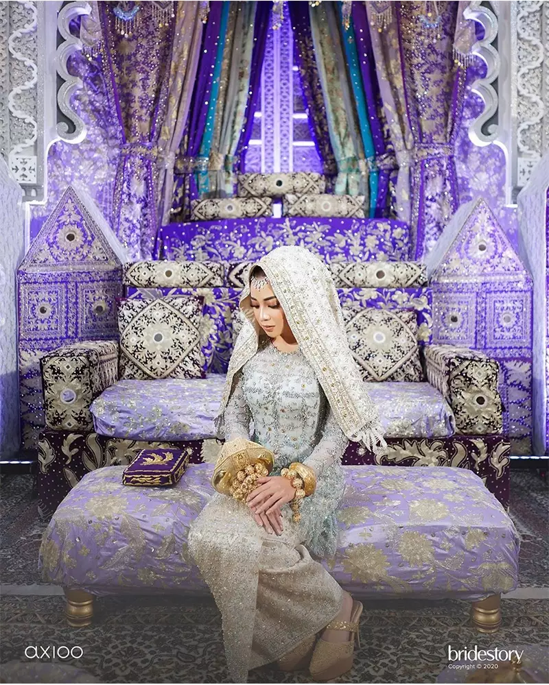 pesona seleb di malam bainai © instagram pesona seleb di malam bainai © instagram