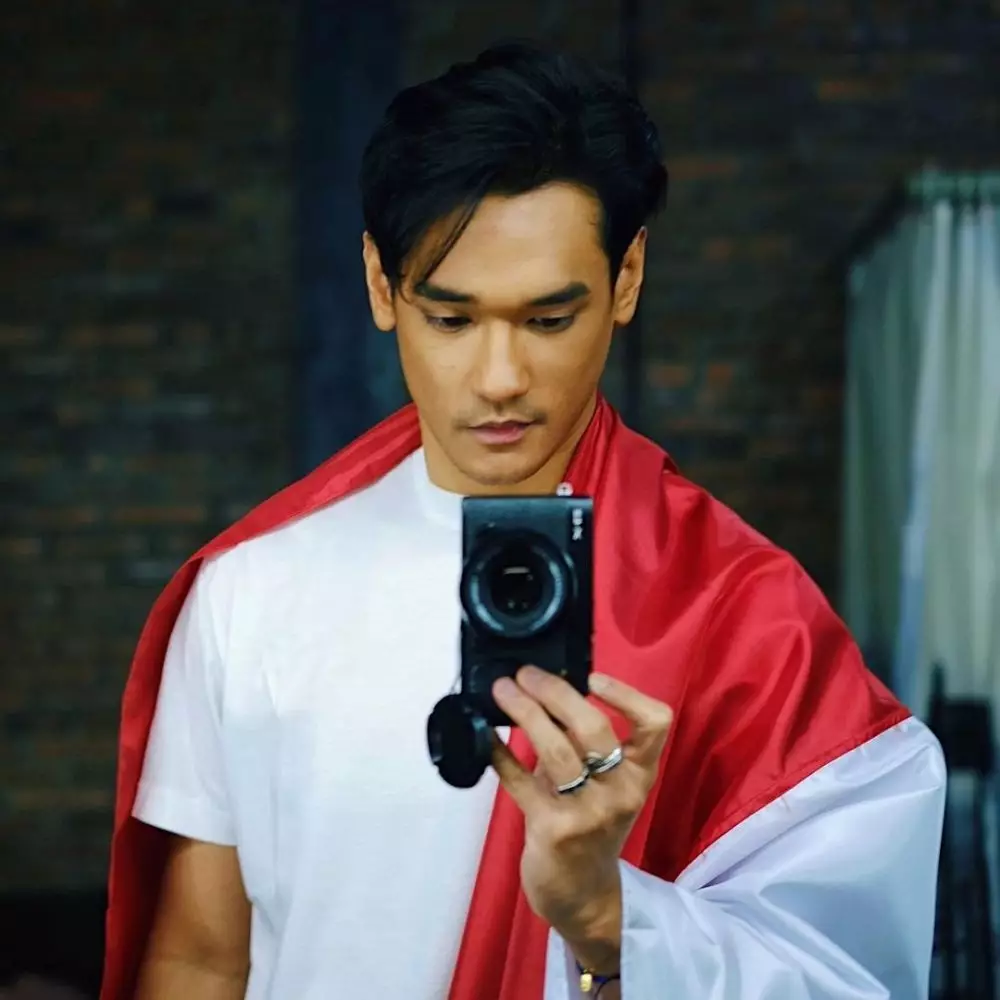 Potret 11 seleb bertema kemerdekaan Instagram © 2021 brilio.net