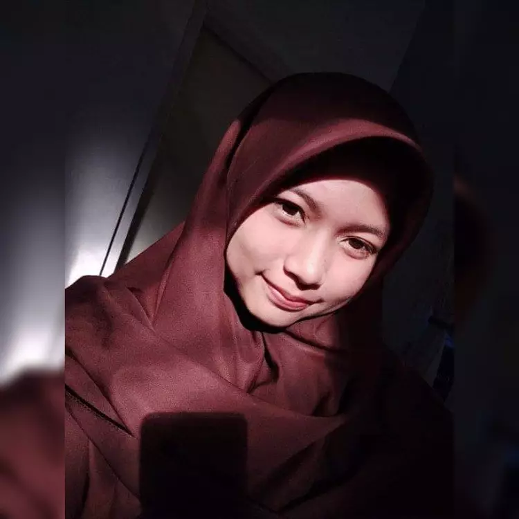 Qyara pembawa baki © 2021 berbagai sumber