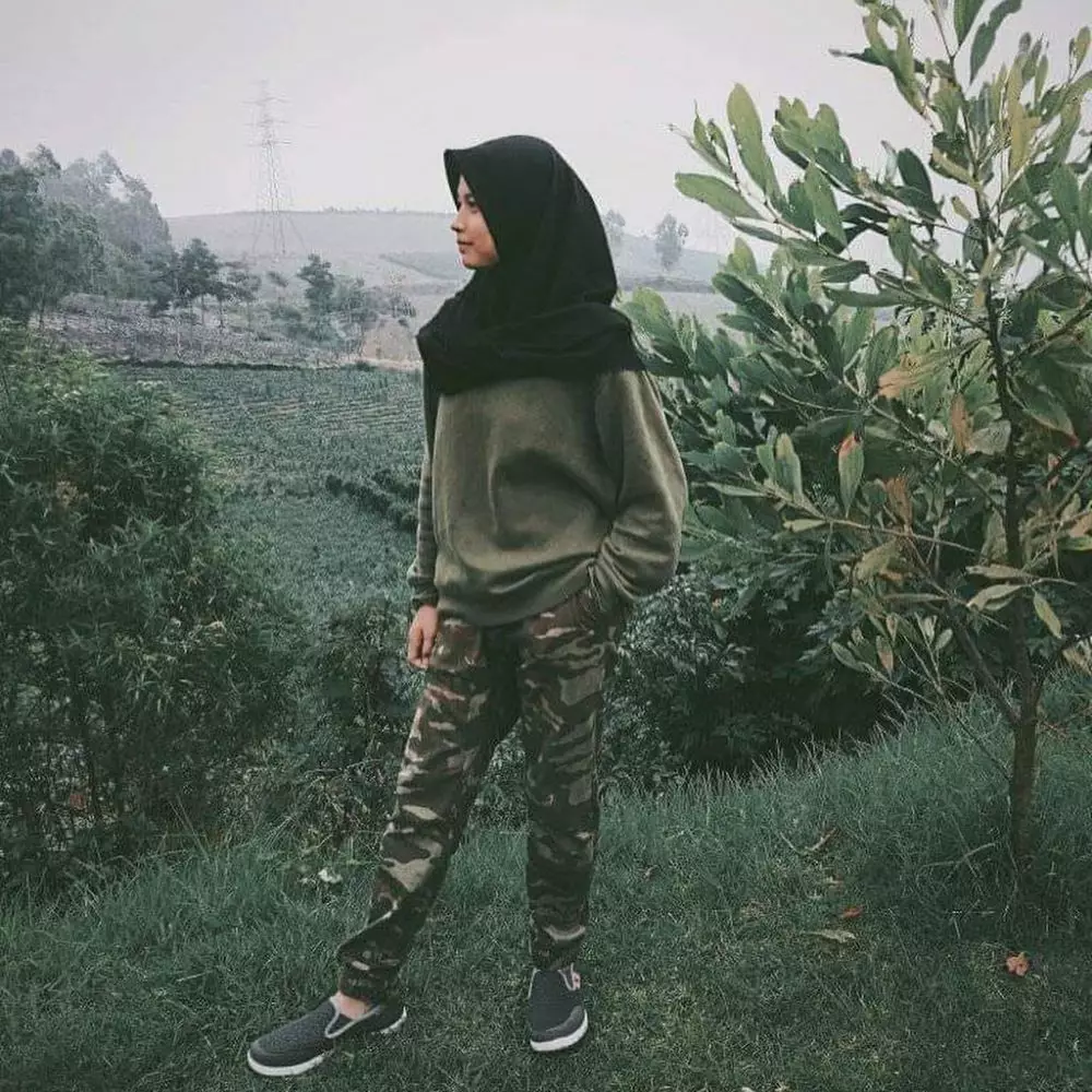 Qyara pembawa baki © 2021 berbagai sumber