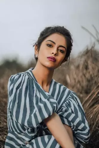 potret terbaru aktris serial India populer di Indonesia dari berbagai sumber potret terbaru aktris serial India populer di Indonesia dari berbagai sumber