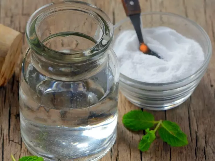 6 Bahan pengusir rayap © 2021 brilio.net