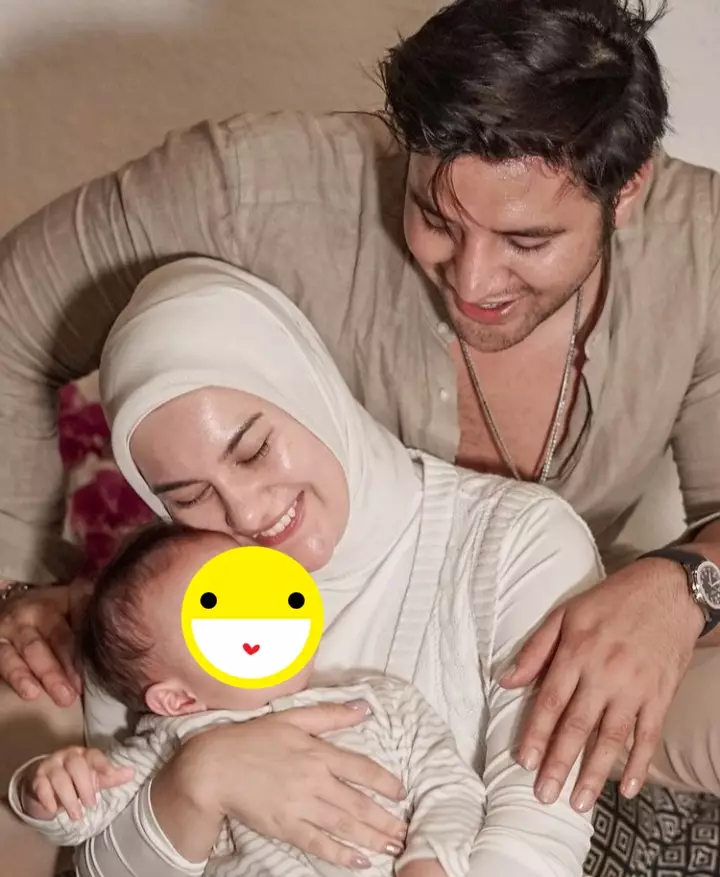 Seleb menikah dengan mantan pasangan sahabatnya berbagai sumber