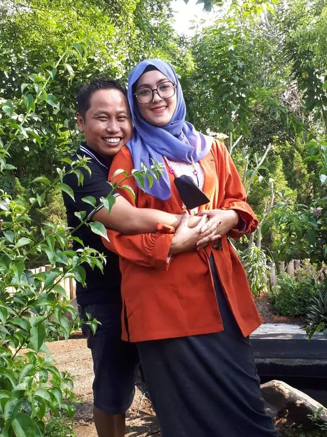 5 komedian awet dengan istrinya © 2021 brilio.net