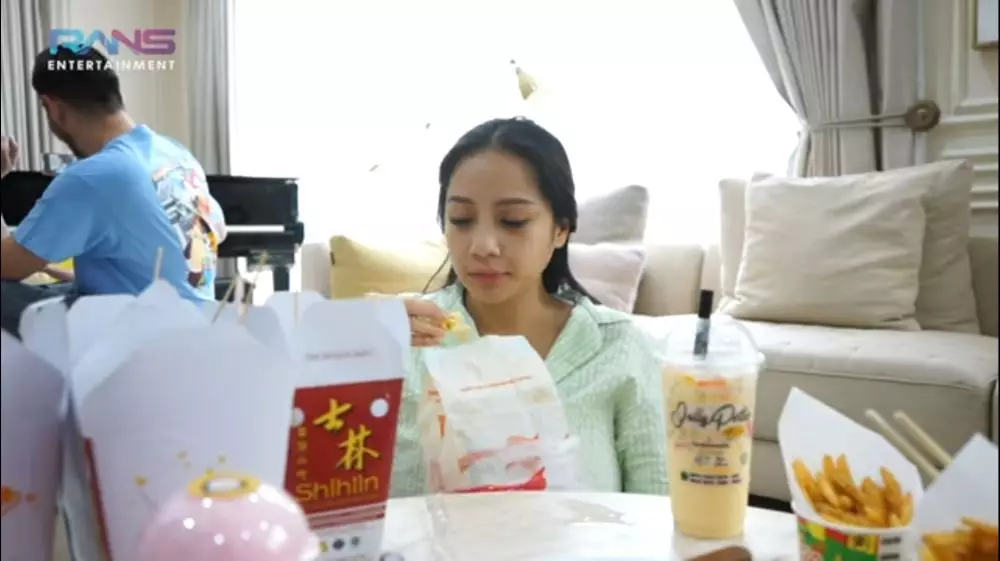 Nagita borong jajanan mall © 2021 brilio.net