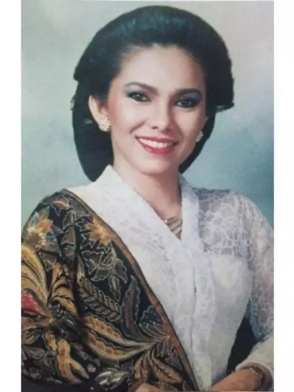 potret masa muda nenek seleb © instagram