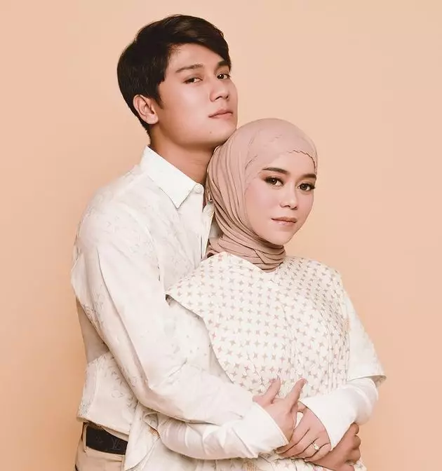 prewedding Lesty & Rizky Billar bertema Takdir Cinta © 2021 brilio.net prewedding Lesty & Rizky Billar bertema Takdir Cinta © 2021 brilio.net