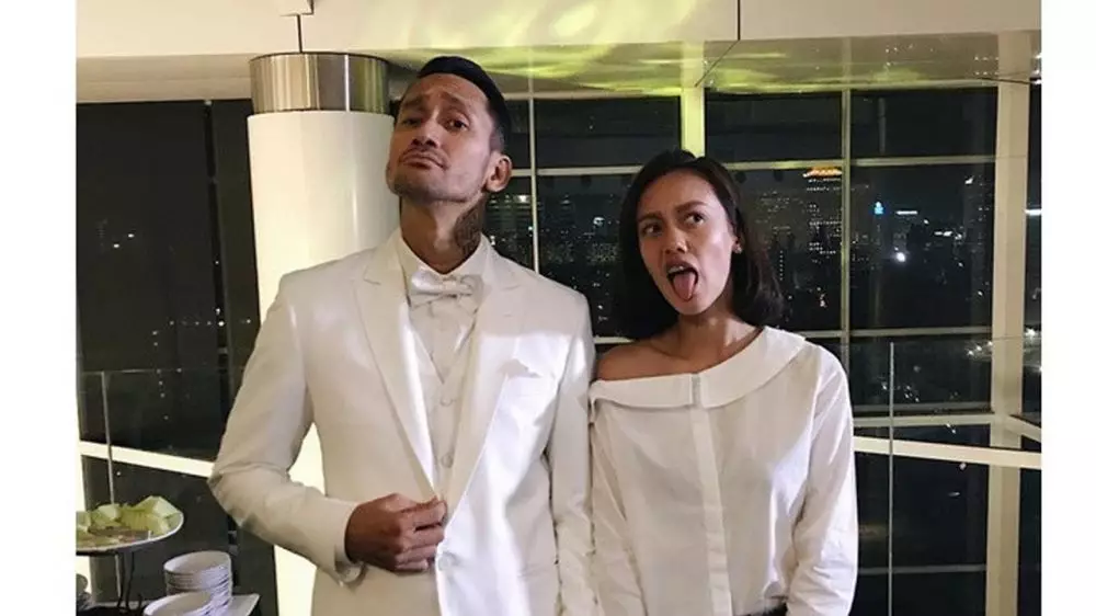 Potret komedian bareng putrinya Berbagai sumber 