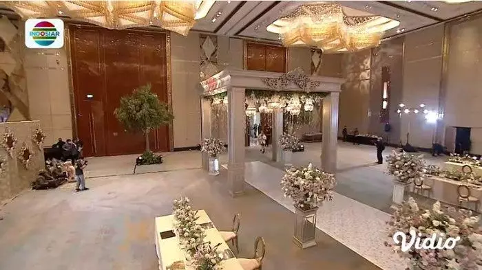 penampakan dekorasi pernikahan Lesty-Billar berbagai sumber penampakan dekorasi pernikahan Lesty-Billar berbagai sumber