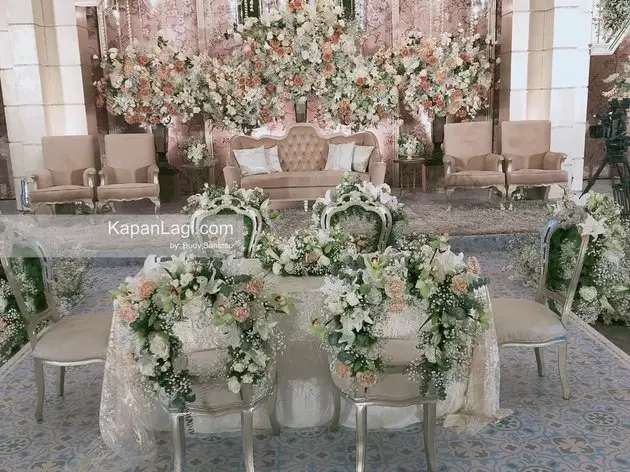 penampakan dekorasi pernikahan Lesty-Billar berbagai sumber penampakan dekorasi pernikahan Lesty-Billar berbagai sumber