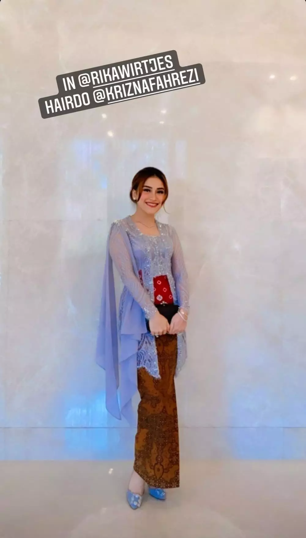 Penampilan Ayu Ting Ting di pernikahan Lesty-Billar © 2021 brilio.net Penampilan Ayu Ting Ting di pernikahan Lesty-Billar © 2021 brilio.net