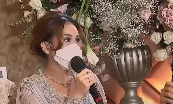 Gaya selebriti di akad Leslar Berbagai sumber 