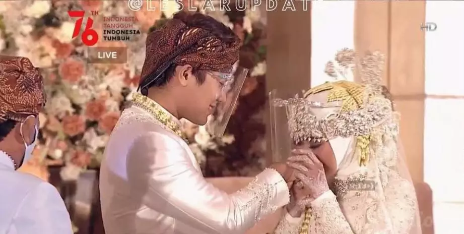 Makna mahar Rizky Billar dan Lesty Kejora © YouTube Makna mahar Rizky Billar dan Lesty Kejora © YouTube