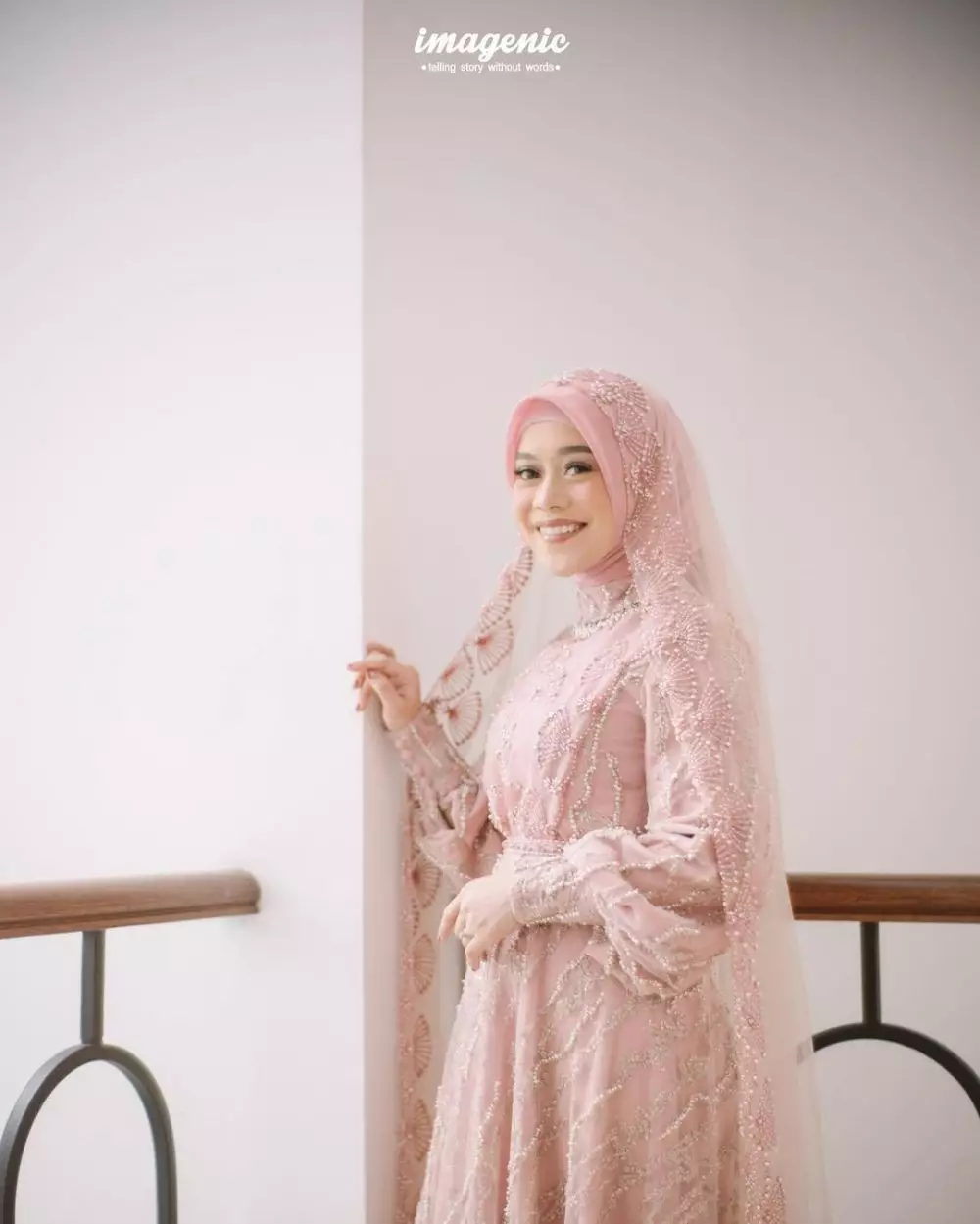 Gaya Lesty Kejora dari lamaran sampai akad dari berbagai sumber