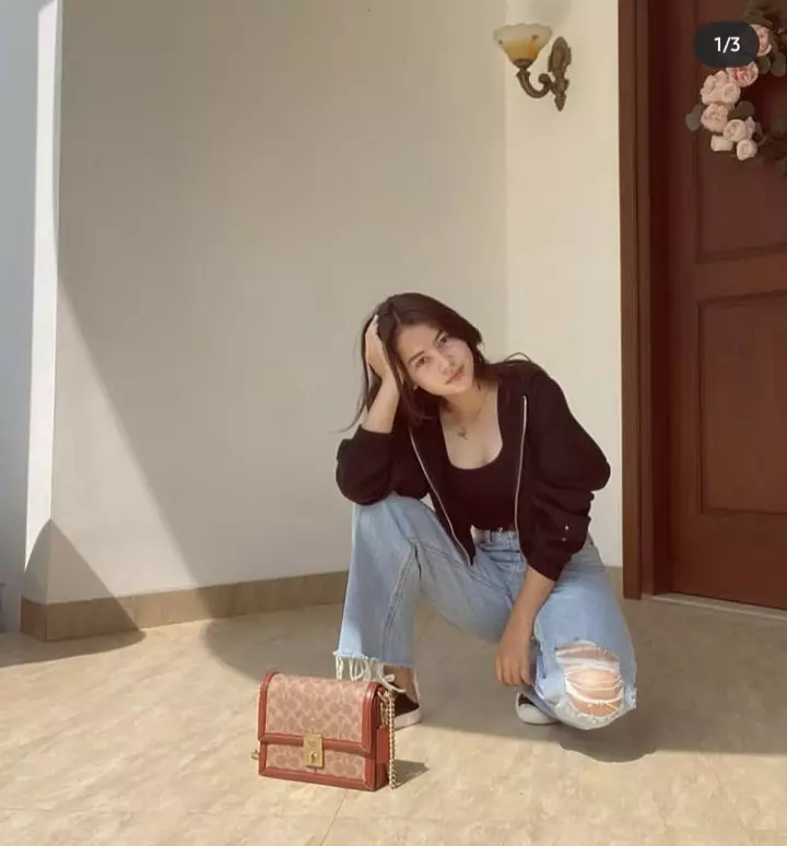 Gaya OOTD simple Sandrina Michelle Instagram/@sandrina_11 Gaya OOTD simple Sandrina Michelle Instagram/@sandrina_11