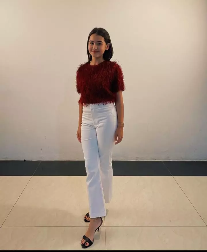 Gaya OOTD simple Sandrina Michelle Instagram/@sandrina_11 Gaya OOTD simple Sandrina Michelle Instagram/@sandrina_11