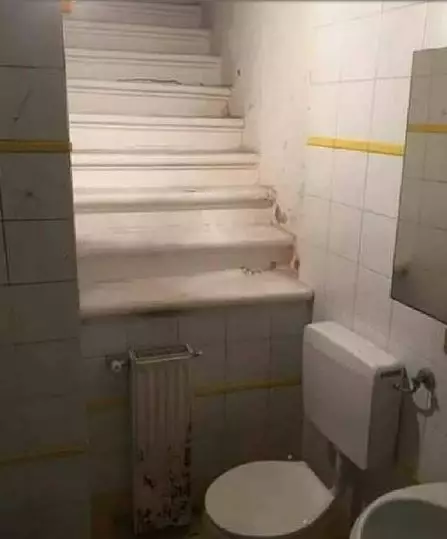 penampakan lucu bilik toilet © 2021 berbagai sumber