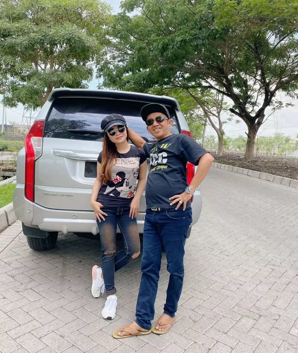 potret kebersamaan pedangdut dan ayah © instagram potret kebersamaan pedangdut dan ayah © instagram