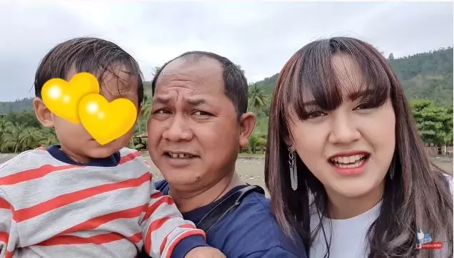 potret kebersamaan pedangdut dan ayah © instagram potret kebersamaan pedangdut dan ayah © instagram