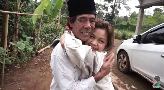 potret kebersamaan pedangdut dan ayah © instagram potret kebersamaan pedangdut dan ayah © instagram