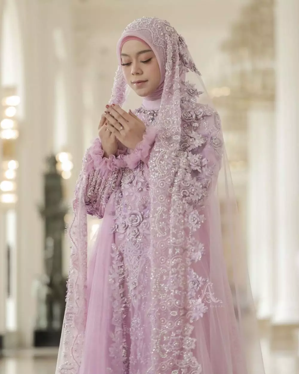 harga baju pengajian Lesty Kejora © 2021 brilio.net harga baju pengajian Lesty Kejora © 2021 brilio.net