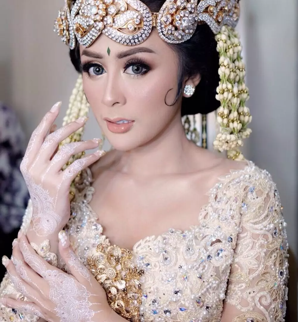 pesona pedangdut menikah dengan adat sunda © instagram