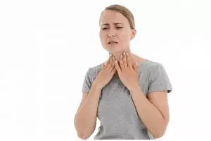 9 Buah ini bantu meredakan sakit tenggorokan, ampuh dan segar