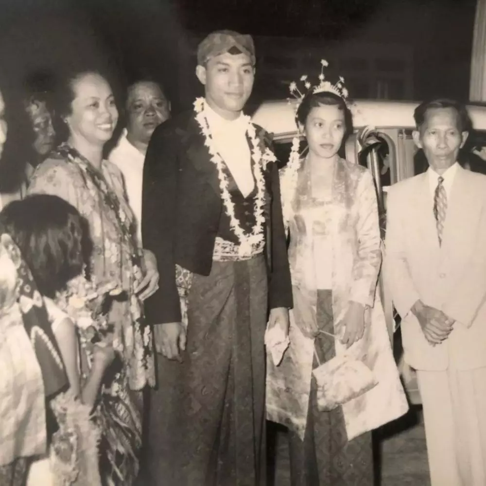 potret masa muda kakek dan nenek seleb © instagram