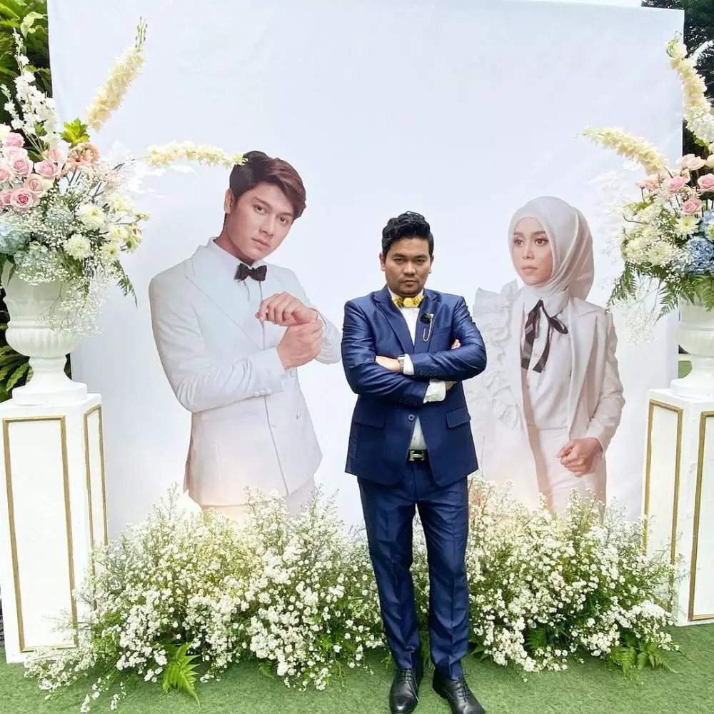 host rangkaian pernikahan Lesty © 2021 brilio.net