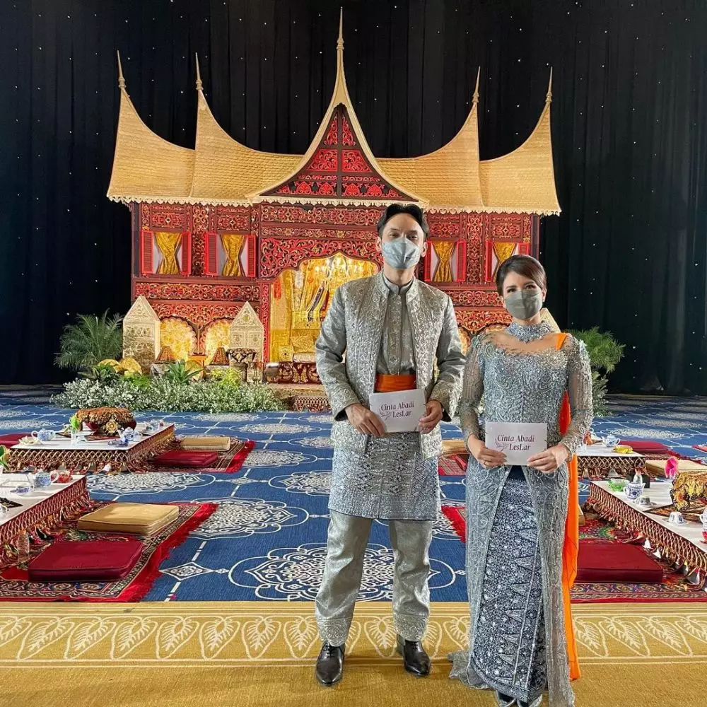 host rangkaian pernikahan Lesty © 2021 brilio.net