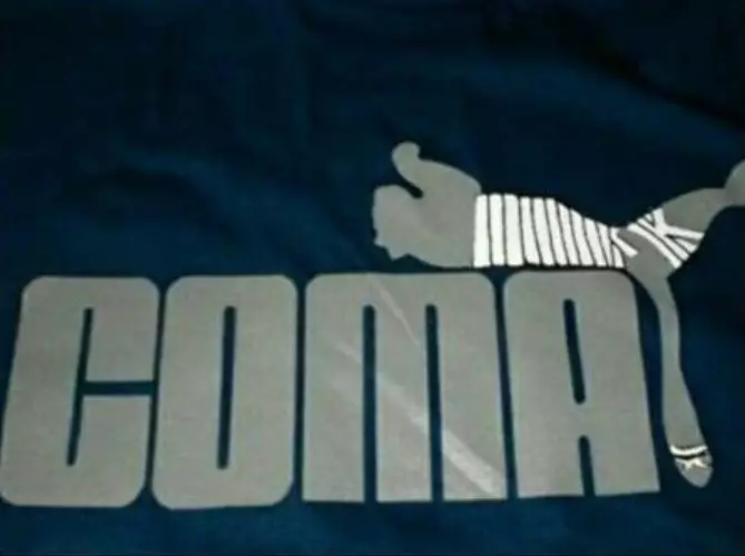 tulisan merek kaus cowok pelesetan lucu © 2021 brilio.net