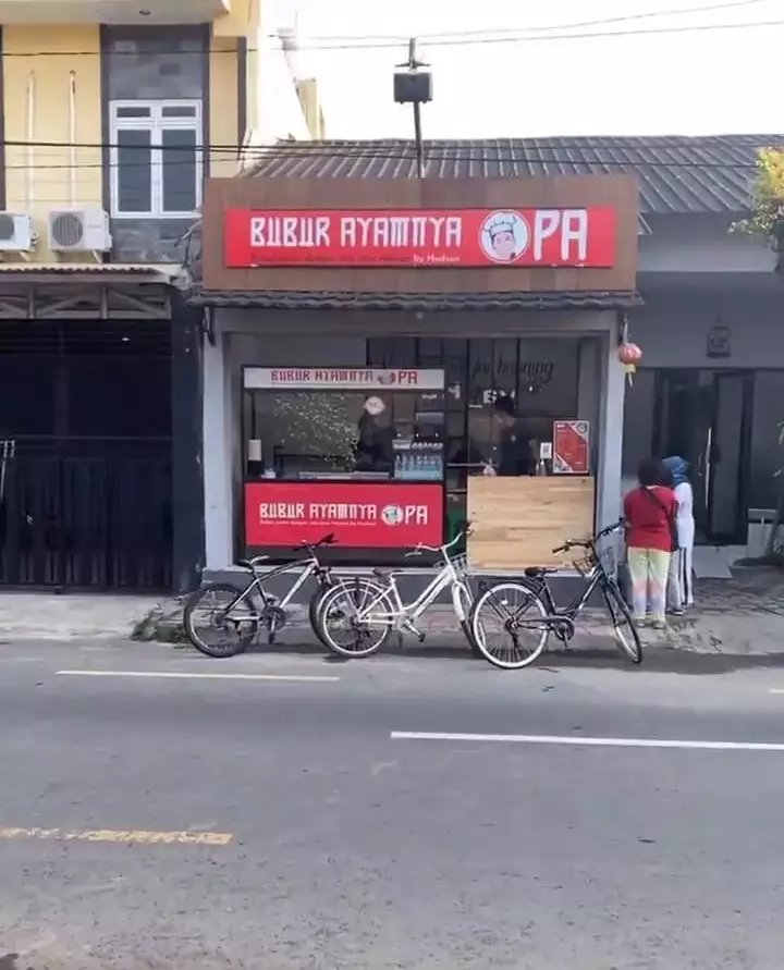 penampakan warung makan hudson imb © instagram