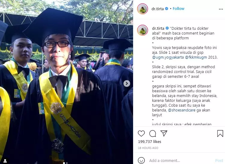 Dokter Tirta terpaksa unggah potret wisuda © Instagram/@dr.tirta