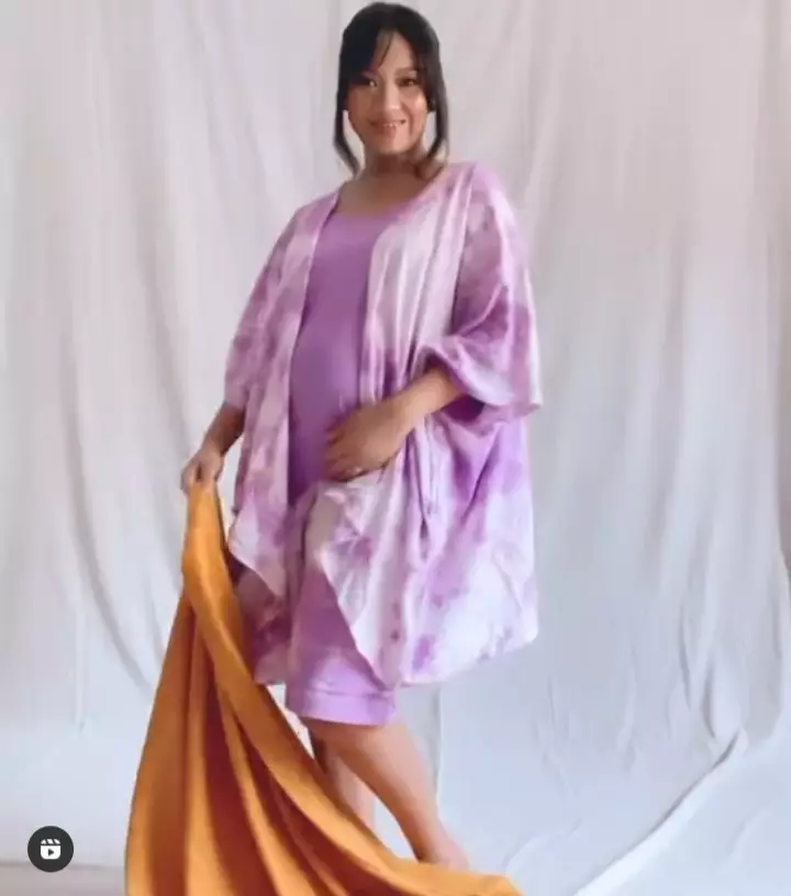 pesona Nola B3 tunjukkan baby bump Instagram/@rafianola pesona Nola B3 tunjukkan baby bump Instagram/@rafianola