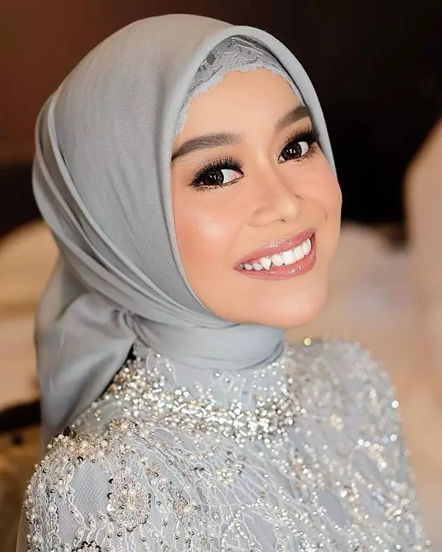 detail make-up Lesty Kejora dari lamaran © berbagai sumber detail make-up Lesty Kejora dari lamaran © berbagai sumber