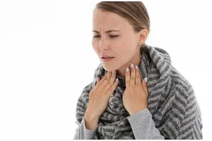 7 Makanan dan minuman ini perlu dihindari saat sakit tenggorokan